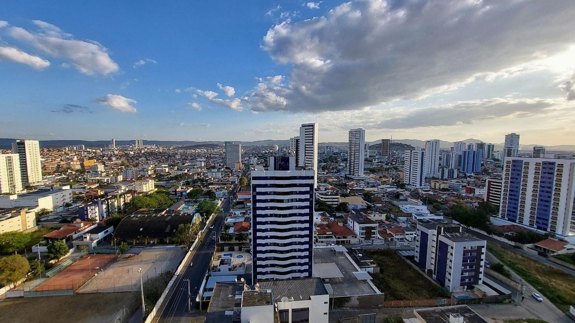Ape Com Vista Espetacular No Edif. Mr. Roterdam Apartment Каруару Екстериор снимка